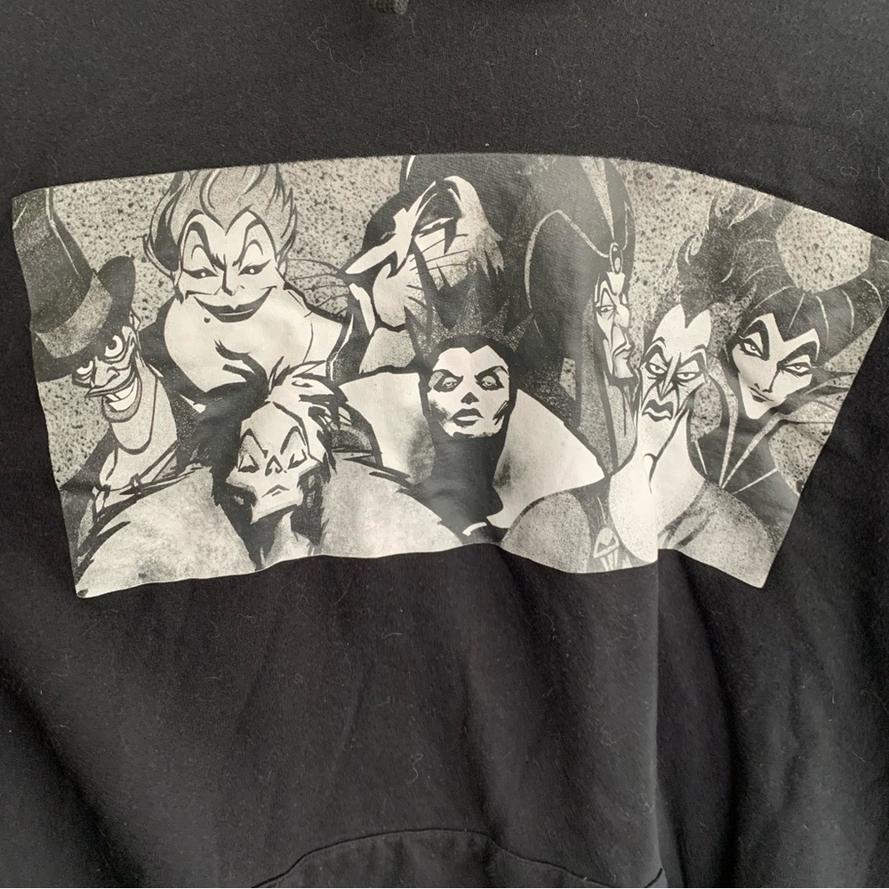 Disney Villains Hoodie Men’s Black XL Evil Group Sweatshirt Graphic - Picture 4 of 6